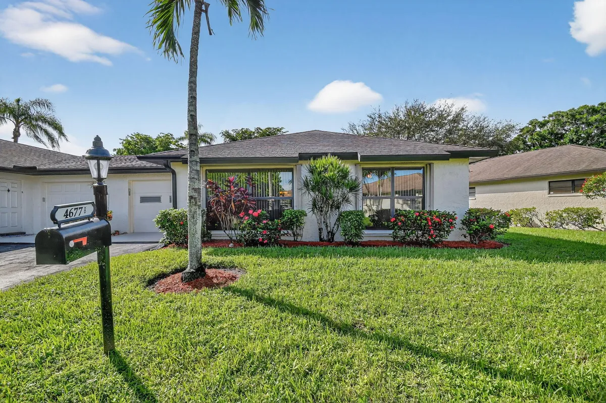 Property Slideshow image 1 of 40 | 4677 robinwood cir b, Boynton Beach, FL, 33436