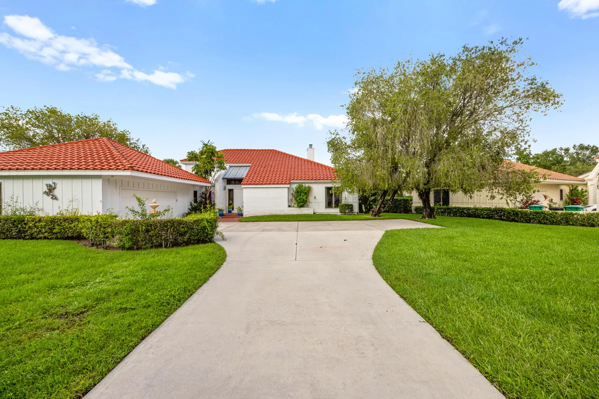 Property Slideshow image 1 of 34 | 3000 conifer dr, Fort Pierce, FL, 34951