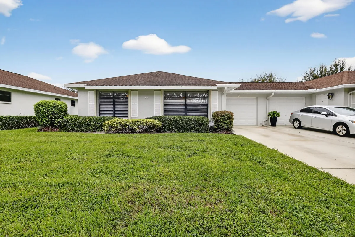 Property Slideshow image 1 of 37 | 9790 tabebuia tree dr a, Boynton Beach, FL, 33436