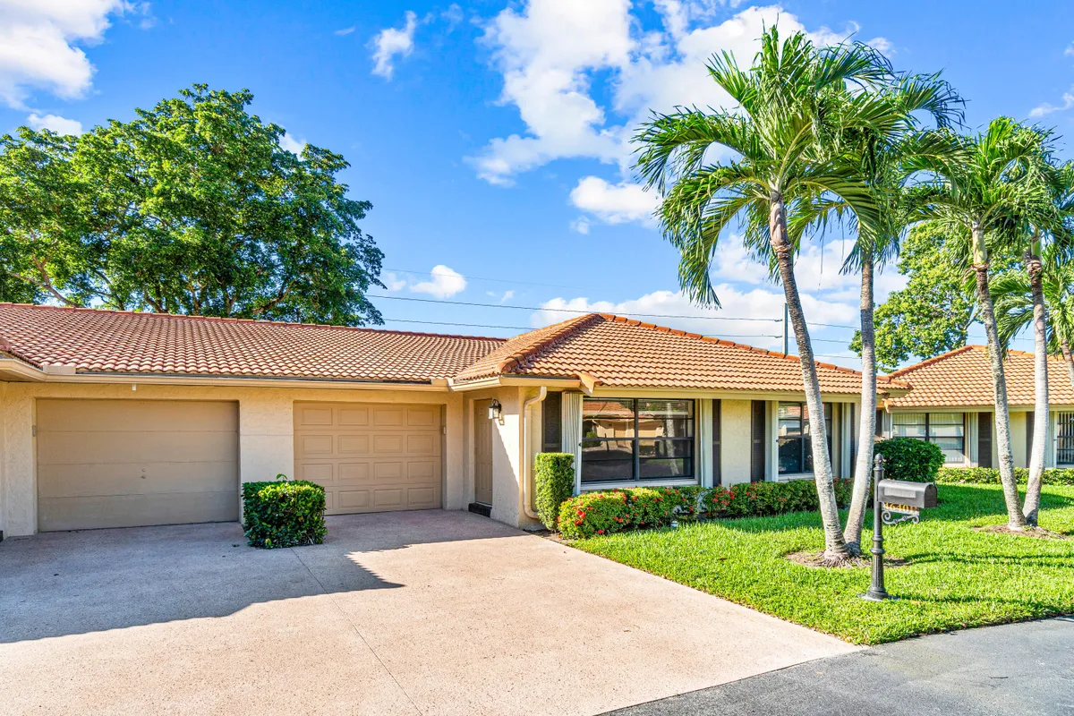 Property Slideshow image 1 of 28 | 4640 rosewood tree ct b, Boynton Beach, FL, 33436