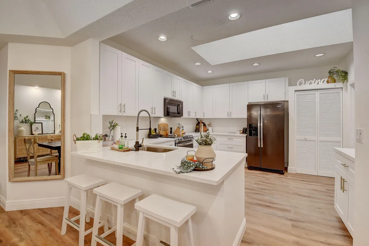 Property Slideshow image 1 of 43 | 9892 summerbrook ter c, Boynton Beach, FL, 33437