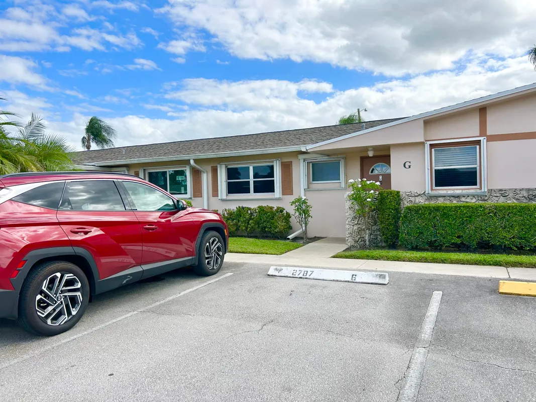 Property Slideshow image 1 of 37 | 2787 dudley dr g, West Palm Beach, FL, 33415