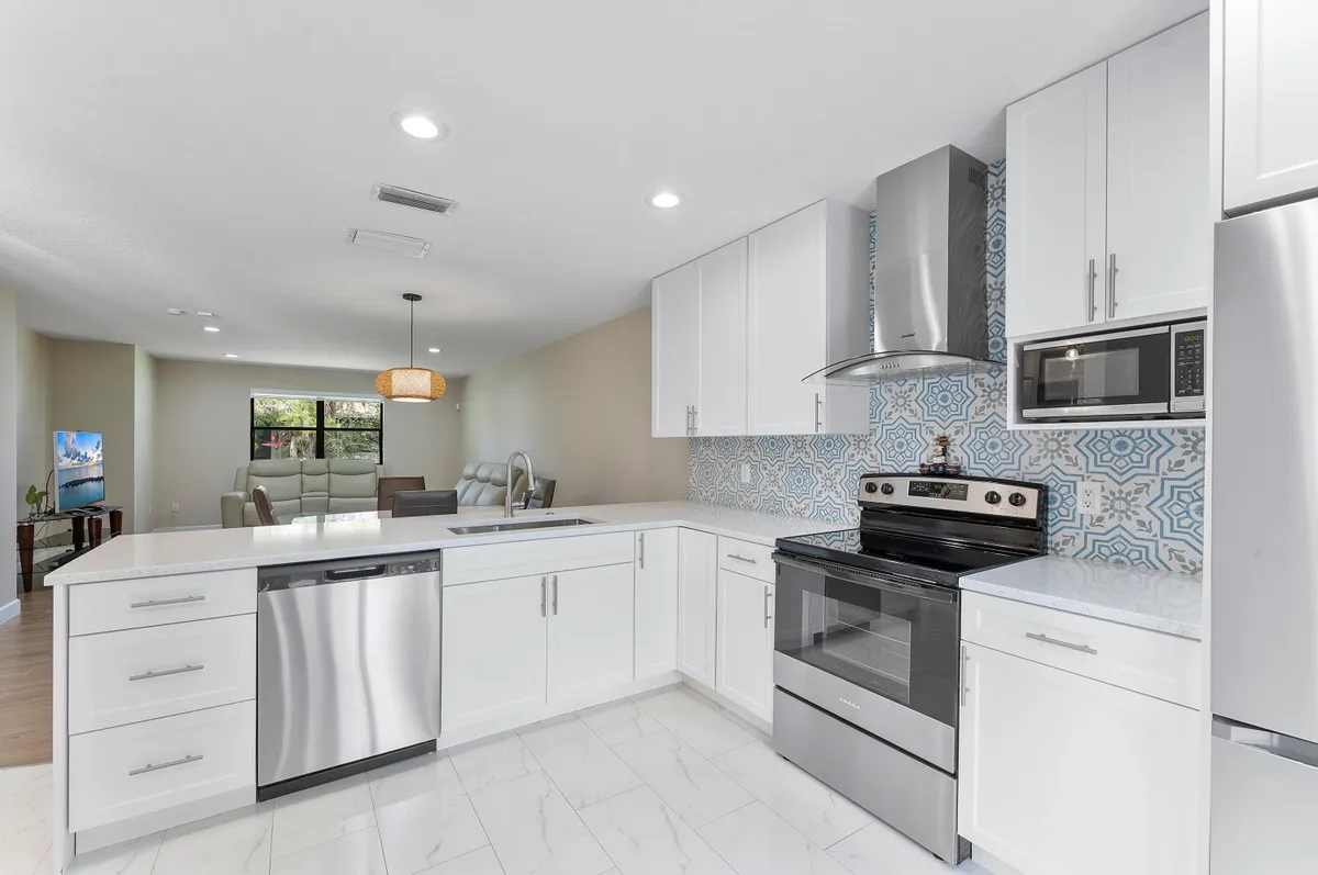 Property Slideshow image 1 of 37 | 319 elmira ct, Royal Palm Beach, FL, 33411