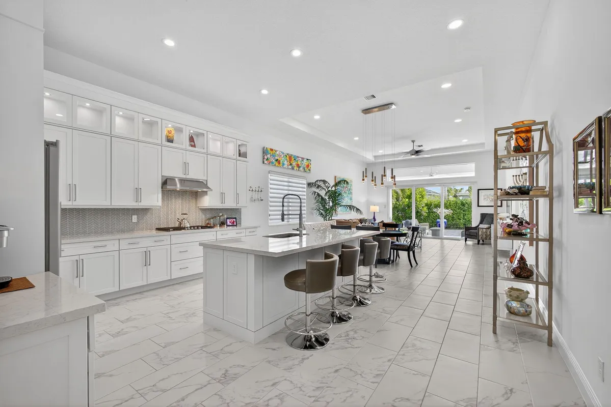 Property Slideshow image 1 of 88 | 10050 regency way, Palm Beach Gardens, FL, 33412