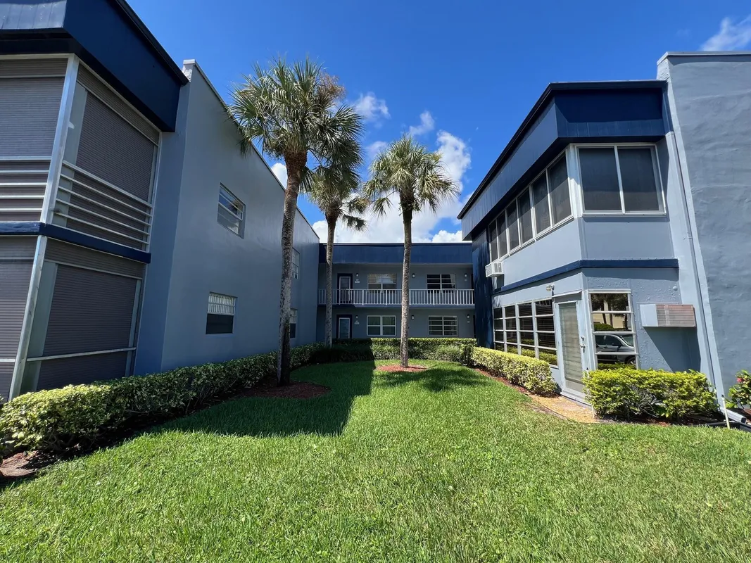 Property Slideshow image 1 of 18 | 244 burgundy f, Delray Beach, FL, 33484