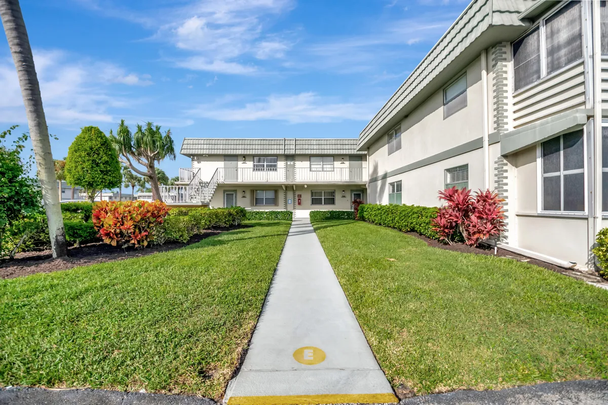 Property Slideshow image 1 of 64 | 195 monaco e unit e, Delray Beach, FL, 33446