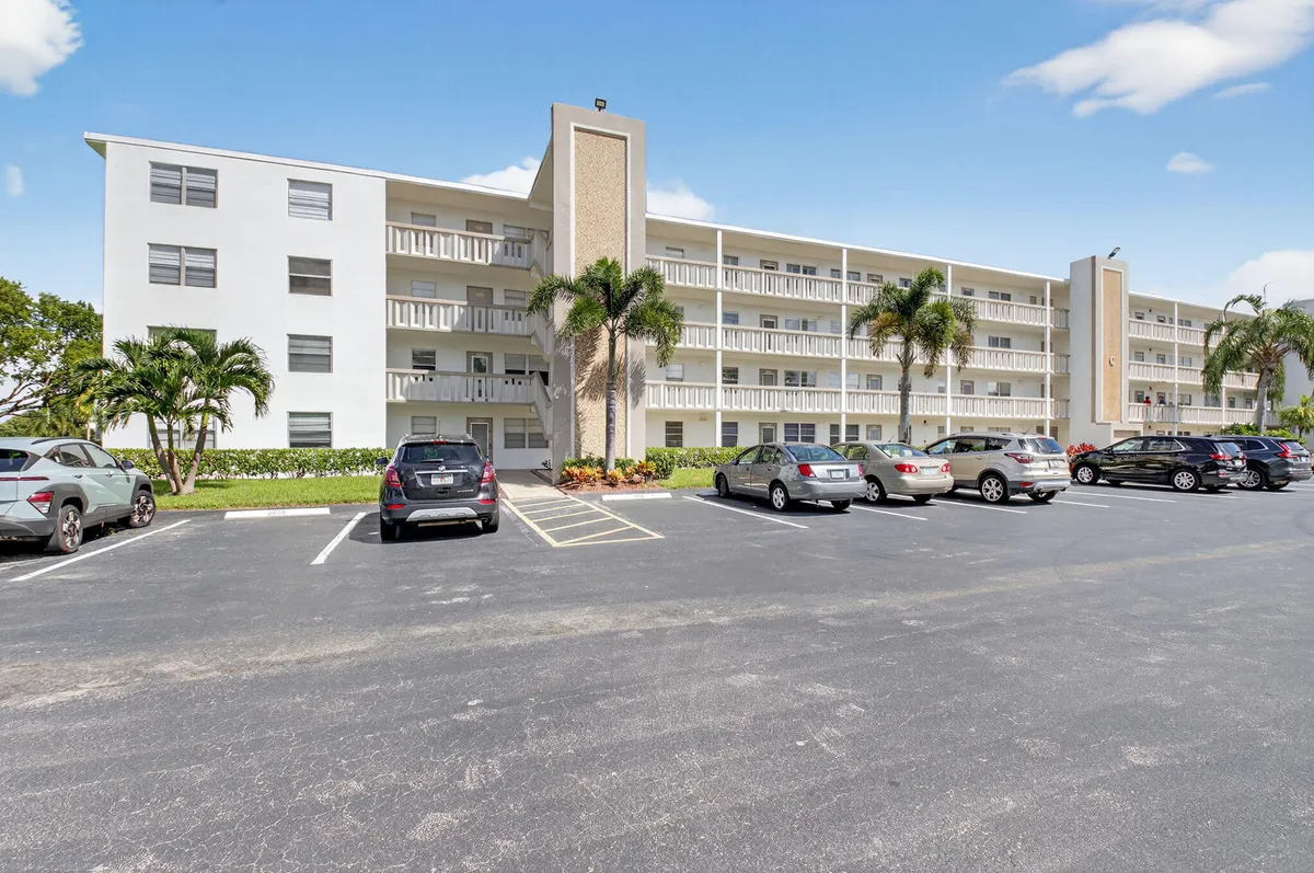 Property Slideshow image 1 of 61 | 4054 rexford c, Boca Raton, FL, 33434