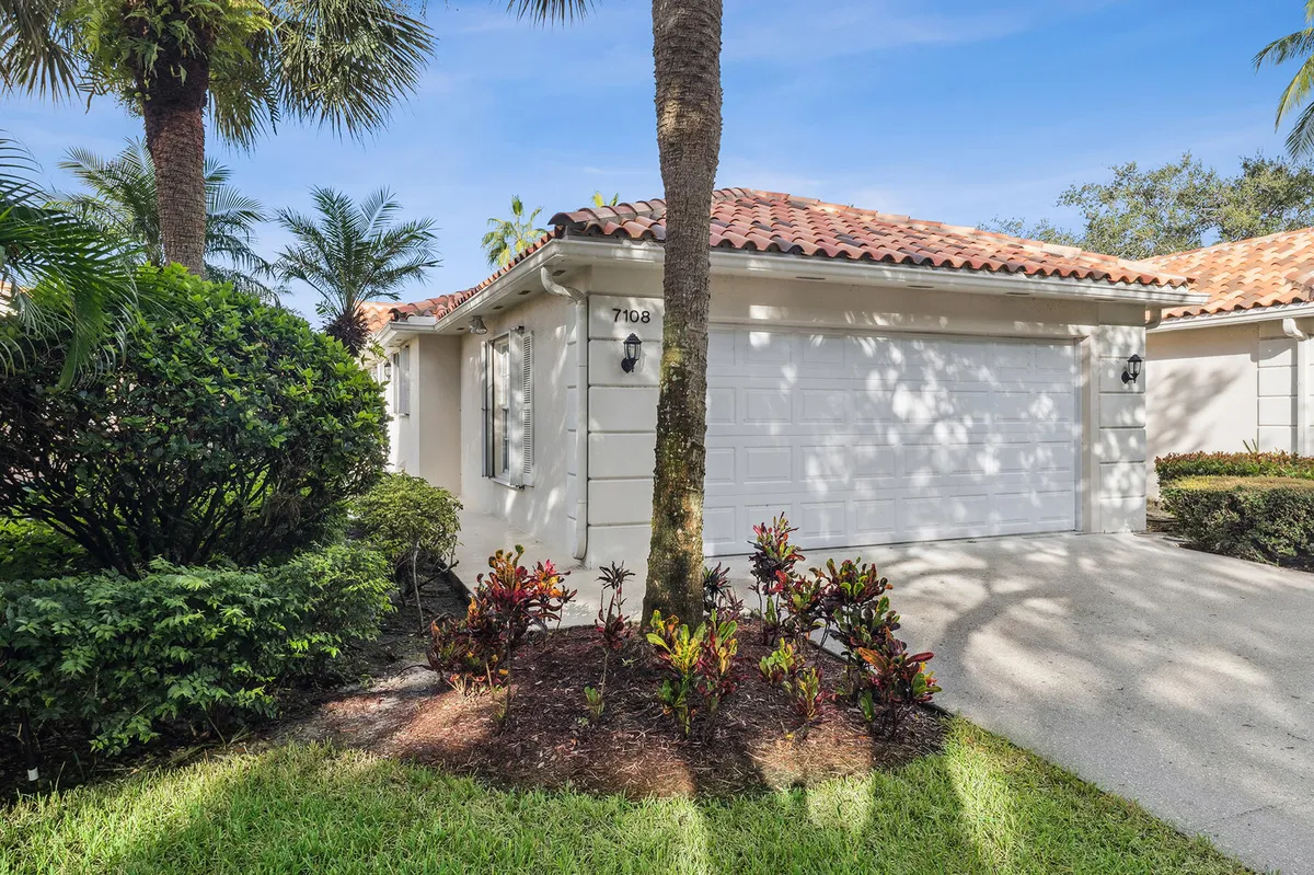 Property Slideshow image 1 of 42 | 7108 gila ln, West Palm Beach, FL, 33411