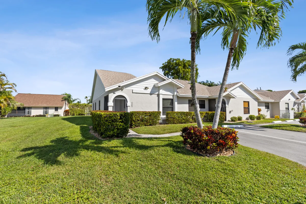 Property Slideshow image 1 of 40 | 2363 nw 13th ct, Delray Beach, FL, 33445