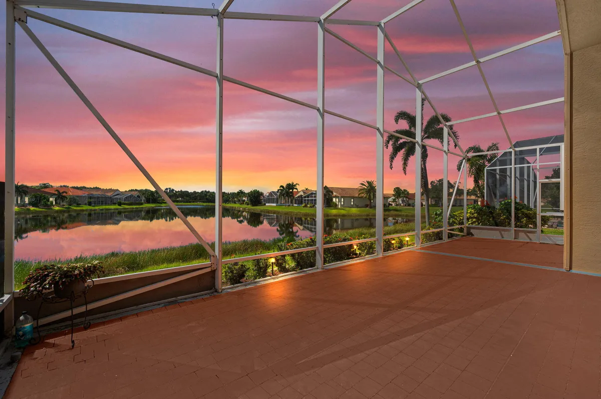 Property Slideshow image 1 of 24 | 417 nw sunview way, Port Saint Lucie, FL, 34986