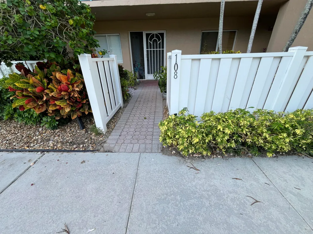 Property Slideshow image 1 of 20 | 12565 imperial isle dr apt 108, Boynton Beach, FL, 33437