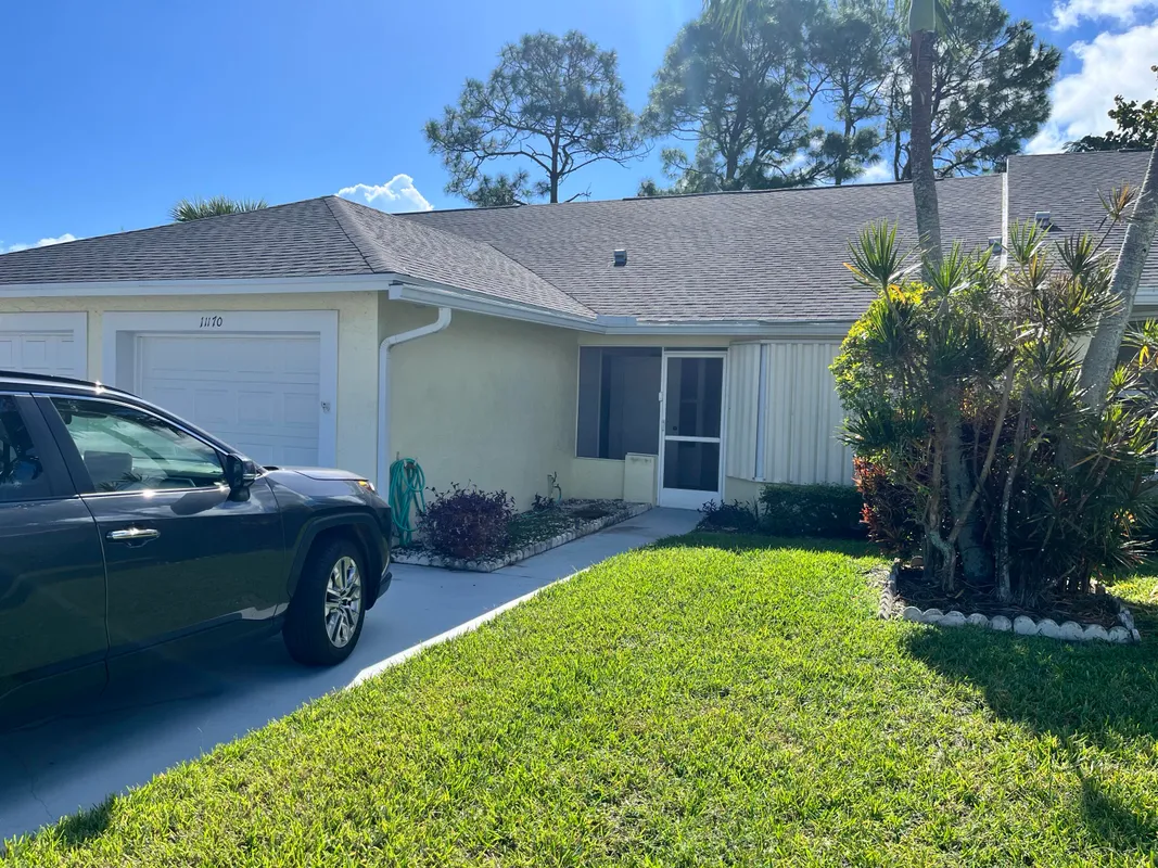 Property Slideshow image 1 of 20 | 11170 se sea pines cir, Hobe Sound, FL, 33455