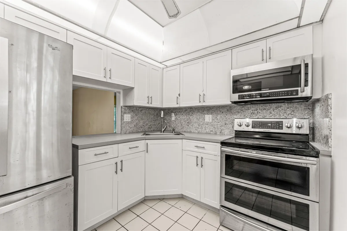 Property Slideshow image 1 of 29 | 5980 nw 64th ave 305, Tamarac, FL, 33319