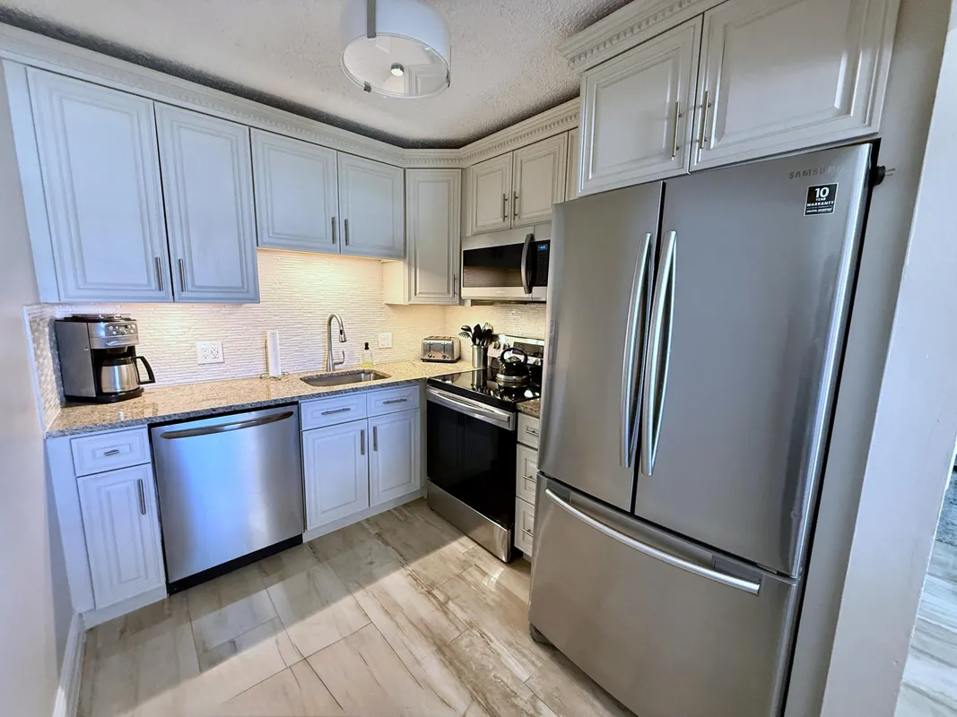 Property Slideshow image 1 of 70 | 359 oakridge t, Deerfield Beach, FL, 33442
