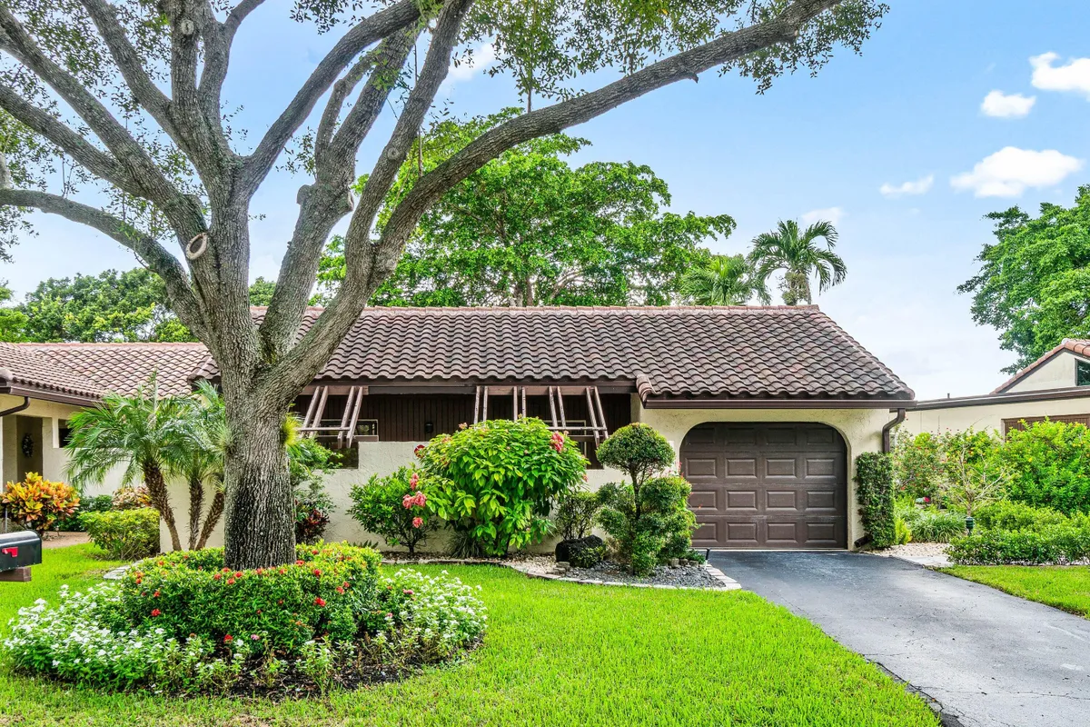 Property Slideshow image 1 of 46 | 21693 arriba real # 24-b, Boca Raton, FL, 33433