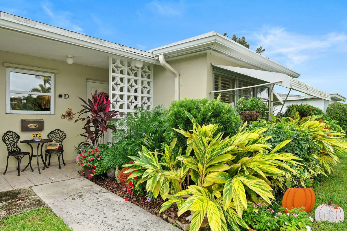Property Slideshow image 1 of 31 | 152 high point blvd d, Delray Beach, FL, 33445