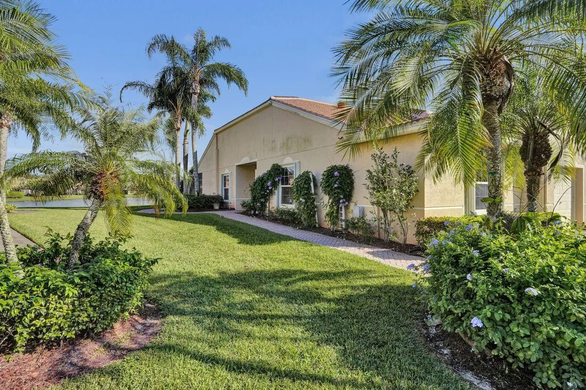 Property Slideshow image 1 of 68 | 2084 stonington ter, West Palm Beach, FL, 33411