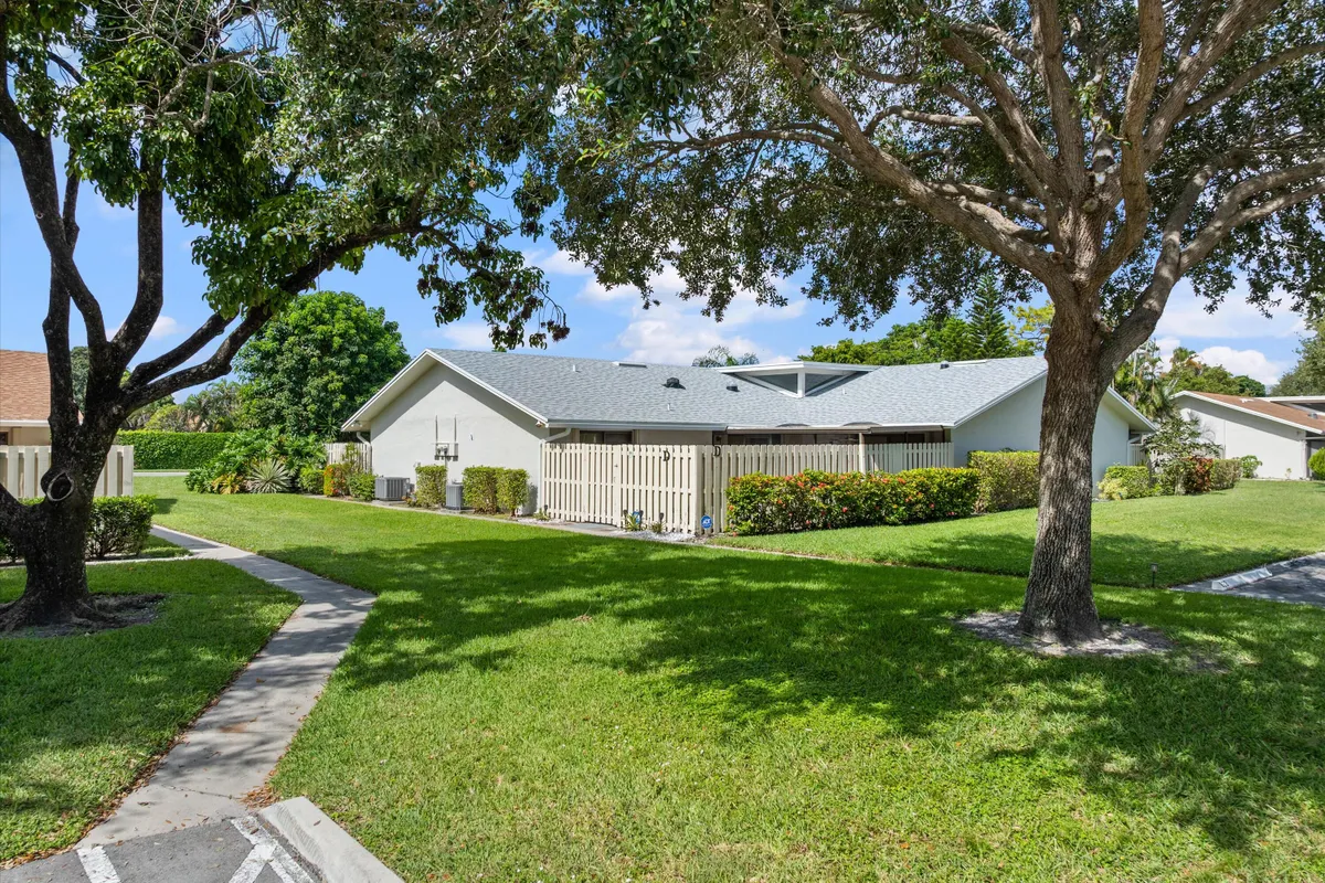 Property Slideshow image 1 of 33 | 922 nw 30th ave d, Delray Beach, FL, 33445