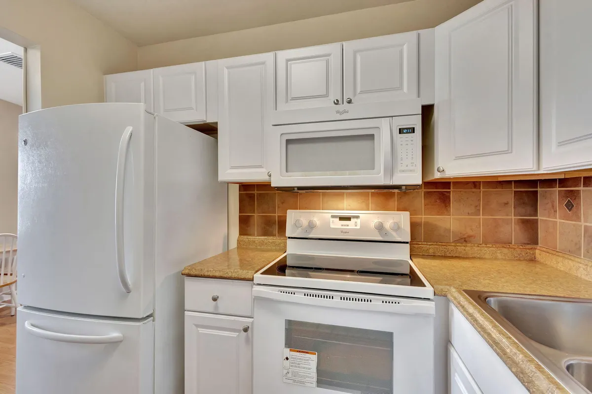 Property Slideshow image 1 of 34 | 162 coventry g, West Palm Beach, FL, 33417