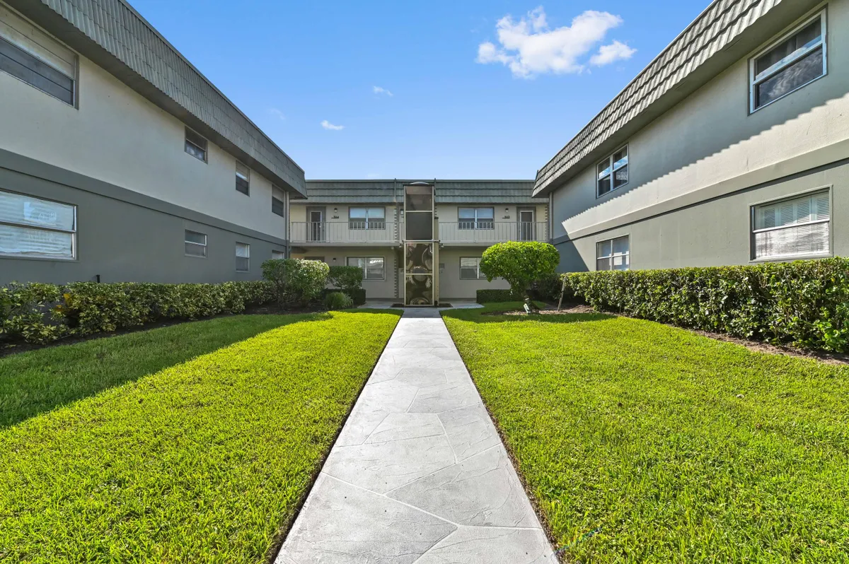 Property Slideshow image 1 of 35 | 538 monaco l l, Delray Beach, FL, 33446