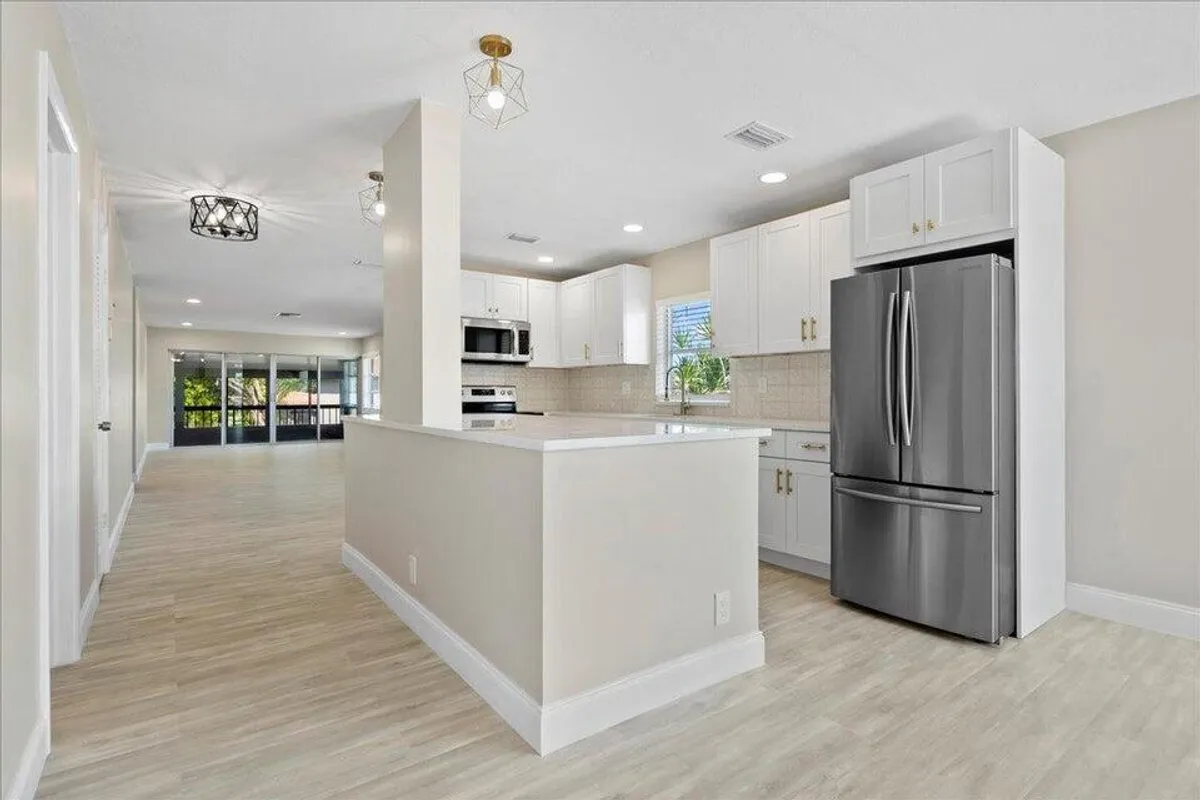 Property Slideshow image 1 of 44 | 13921 royal palm ct d, Delray Beach, FL, 33484