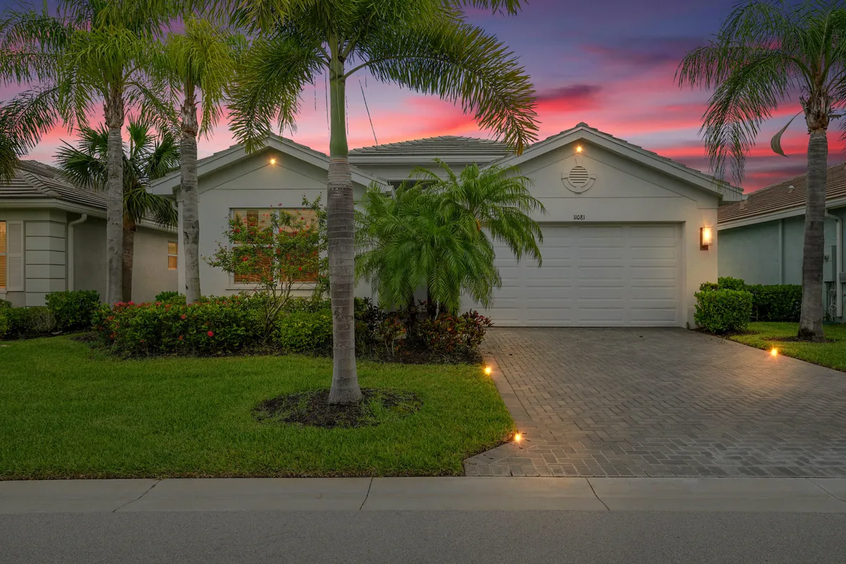 Property Slideshow image 1 of 41 | 11081 sw carriage hill ln, Port Saint Lucie, FL, 34987