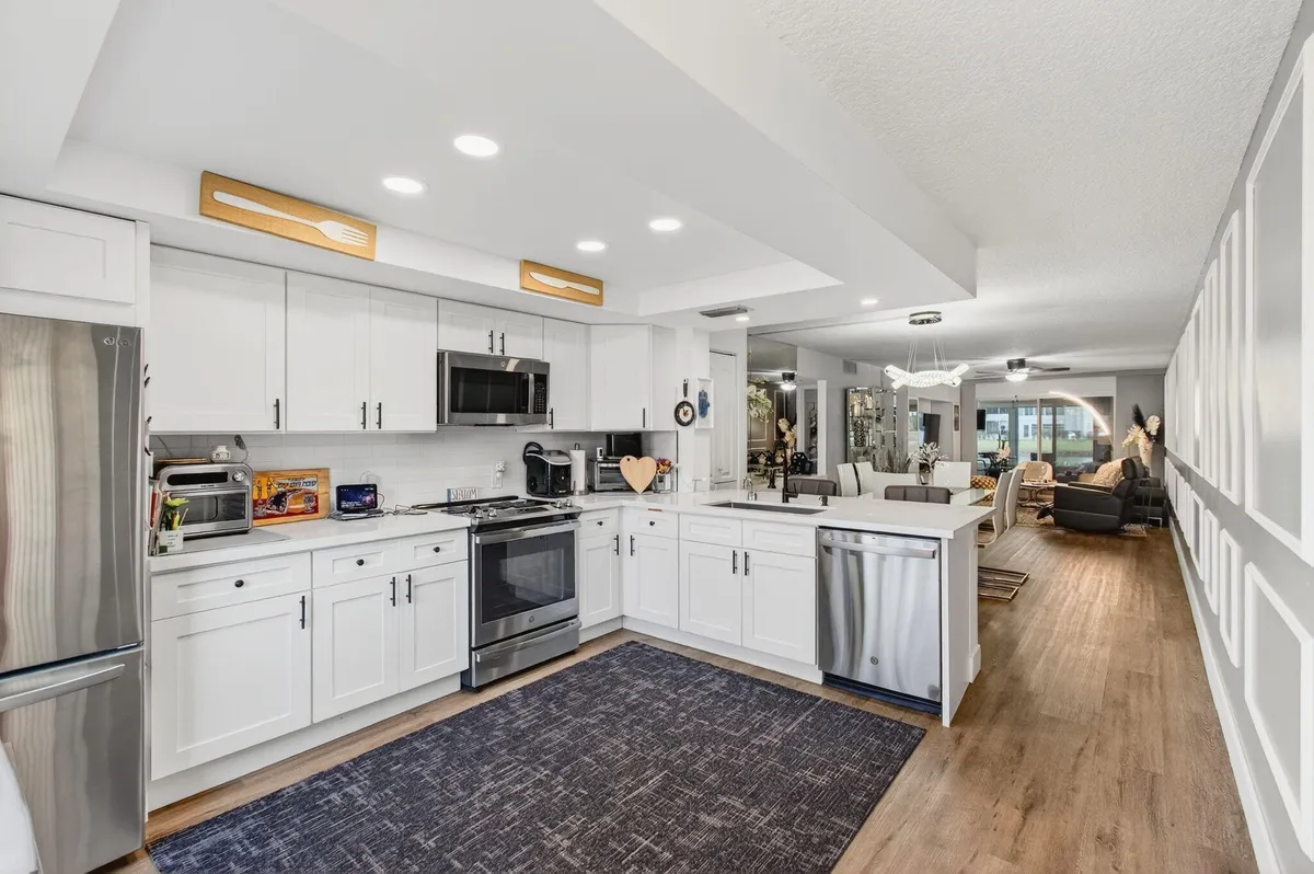 Property Slideshow image 1 of 94 | 1018 guildford a, Boca Raton, FL, 33434