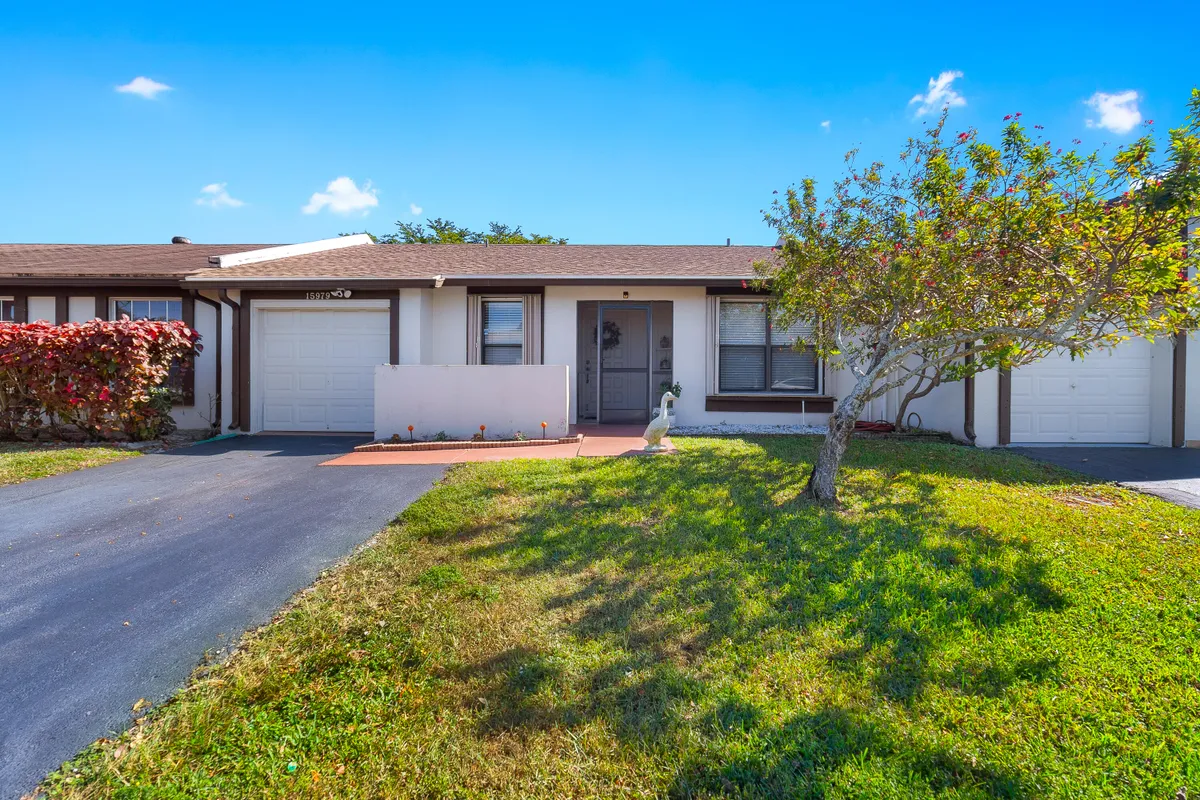 Property Slideshow image 1 of 25 | 15979 forsythia cir, Delray Beach, FL, 33484