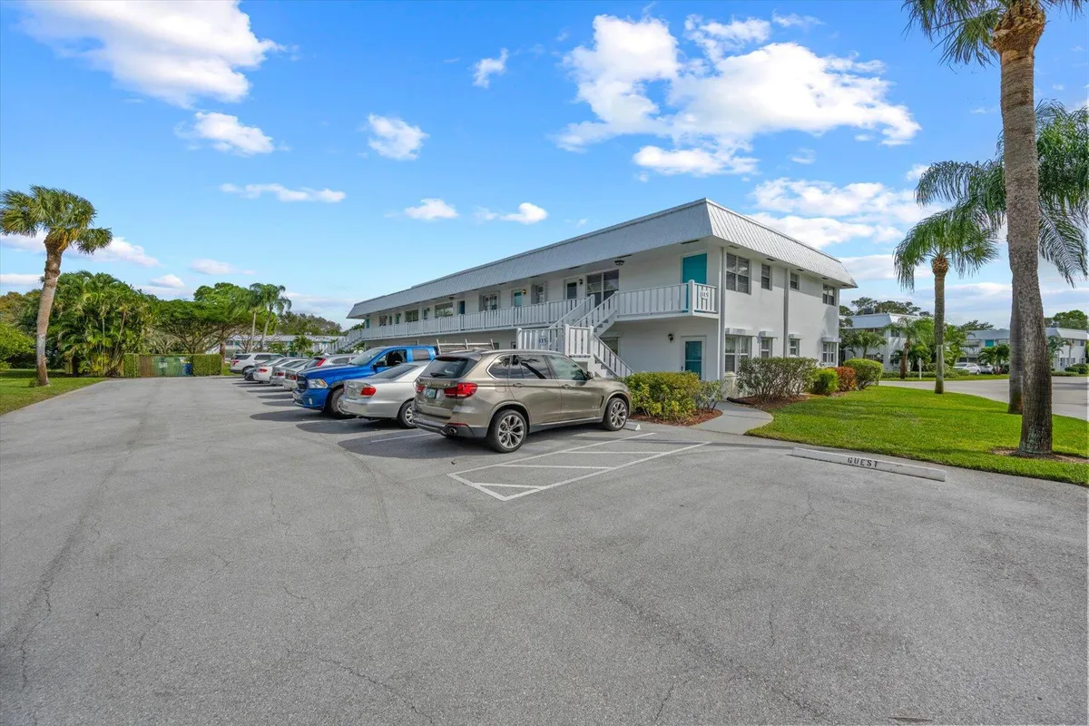 Property Slideshow image 1 of 25 | 2929 se ocean blvd 115-7, Stuart, FL, 34996