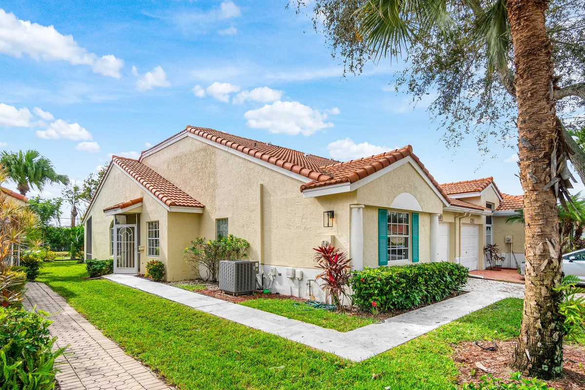 Property Slideshow image 1 of 46 | 6170 lake hibiscus dr, Delray Beach, FL, 33484