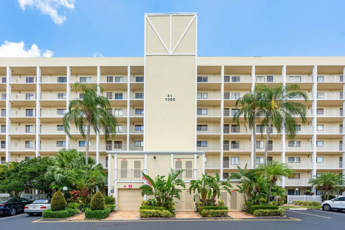 Property Slideshow image 1 of 36 | 7290 kinghurst dr apt 607, Delray Beach, FL, 33446
