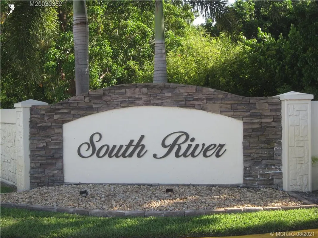 Property Slideshow image 1 of 1 | 390 sw south river dr 104, Stuart, FL, 34997