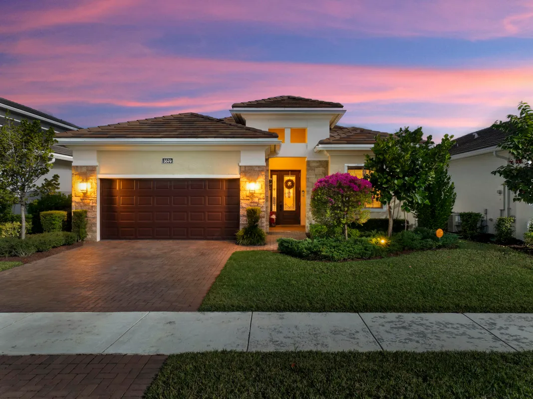 Property Slideshow image 1 of 50 | 5570 anna maria ln, Loxahatchee, FL, 33470