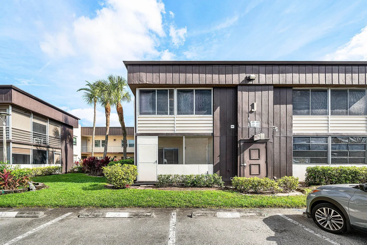 Property Slideshow image 1 of 67 | 447 burgundy j, Delray Beach, FL, 33484