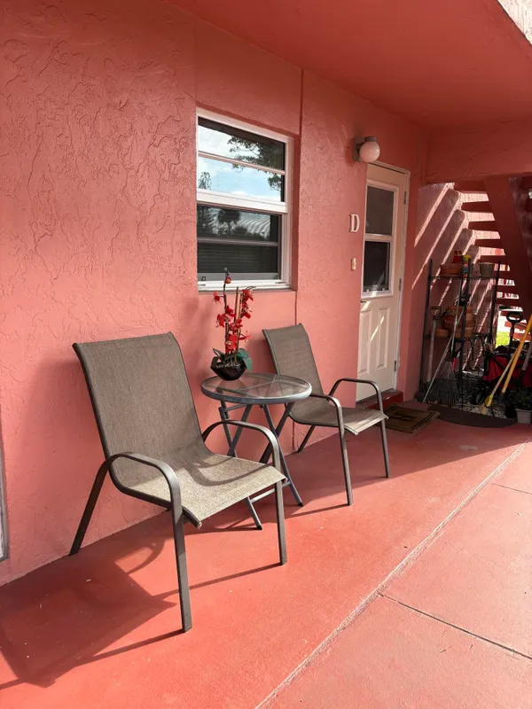 Property Slideshow image 1 of 12 | 26 golfs edge d, West Palm Beach, FL, 33417