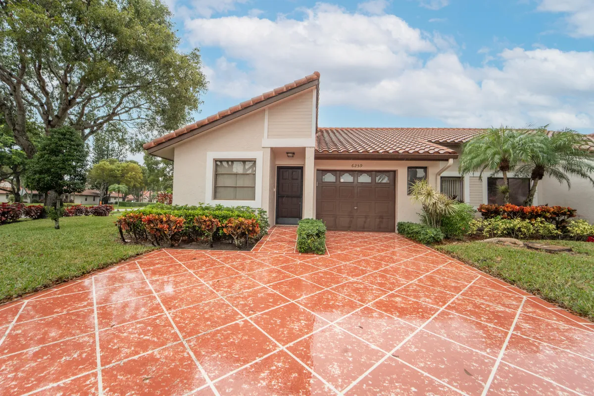 Property Slideshow image 1 of 52 | 6259 kings gate cir, Delray Beach, FL, 33484