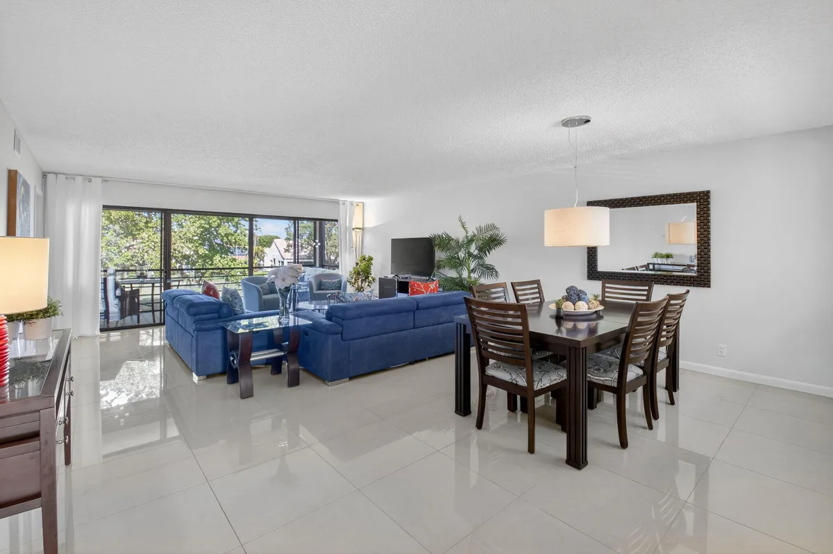 Property Slideshow image 1 of 35 | 5673 fairway park dr apt 202, Boynton Beach, FL, 33437