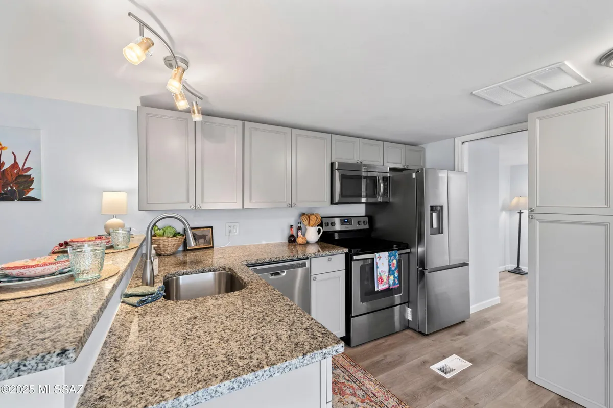 Property Slideshow image 1 of 26 | 1816 n pacana way, Green Valley, AZ, 85614