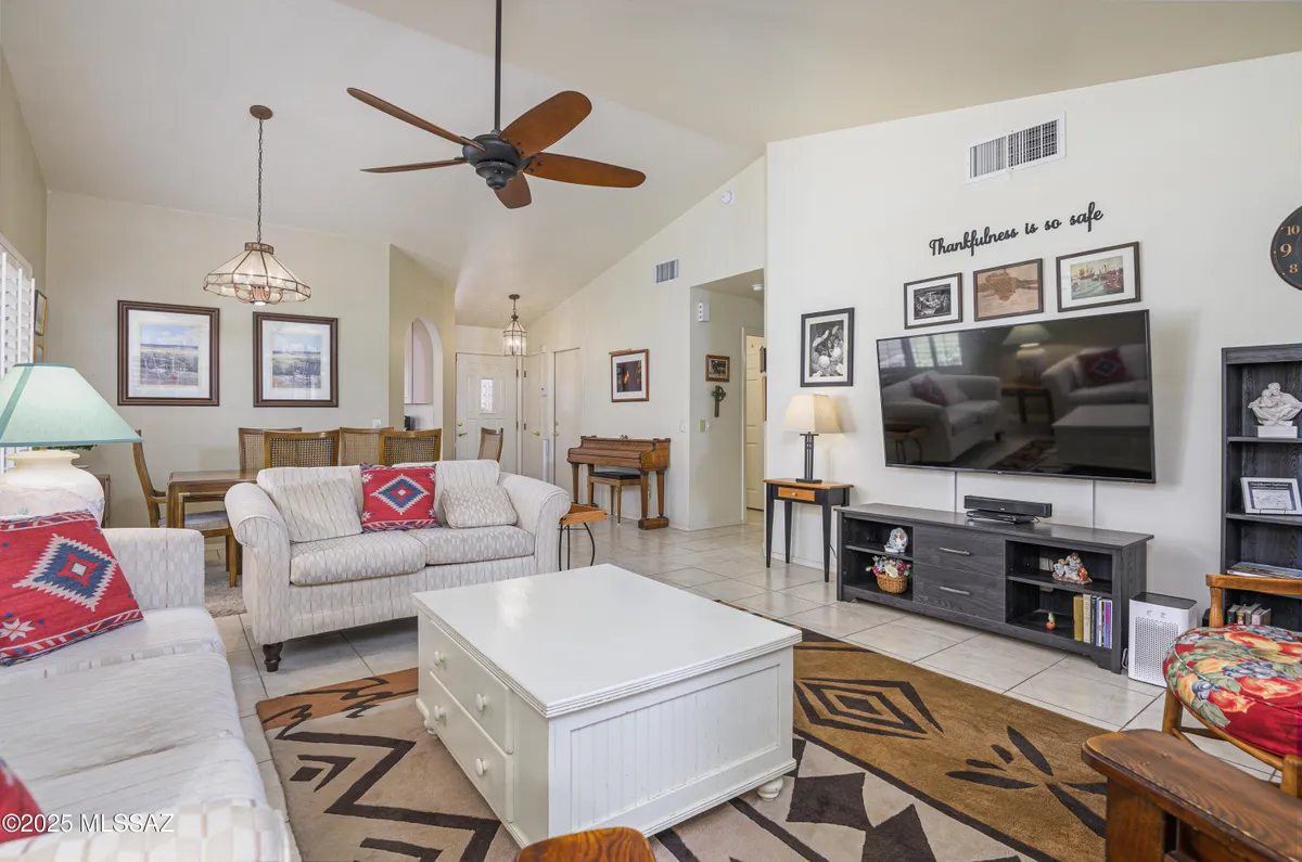 Property Slideshow image 1 of 49 | 64304 e round robin ln, Saddlebrooke, AZ, 85739
