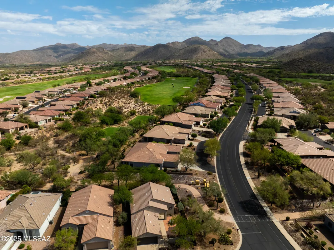 Property Slideshow image 1 of 51 | 13229 n heritage gateway ave, Marana, AZ, 85658