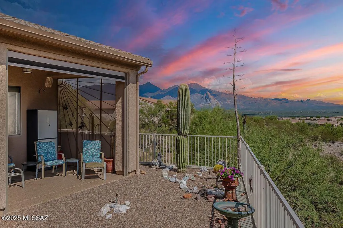 Property Slideshow image 1 of 47 | 2283 w calle guatamote, Green Valley, AZ, 85622