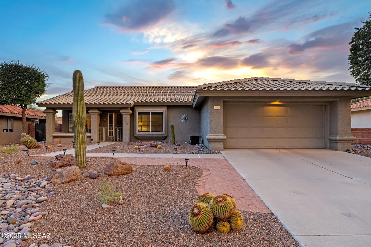 Property Slideshow image 1 of 31 | 14501 n rock springs ln, Oro Valley, AZ, 85755