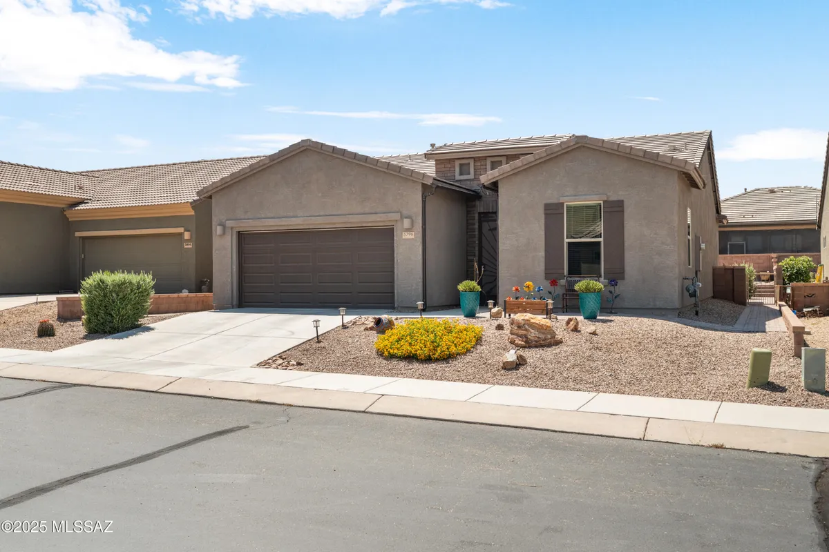 Property Slideshow image 1 of 51 | 5796 s azure vista way, Green Valley, AZ, 85622
