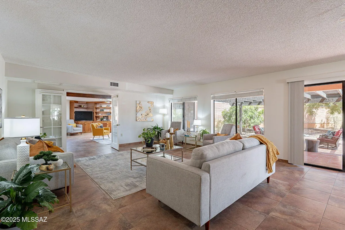 Property Slideshow image 1 of 45 | 1780 w via de anza, Green Valley, AZ, 85622