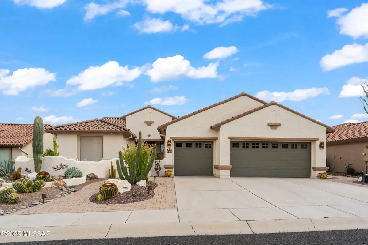Property Slideshow image 1 of 40 | 758 n alexis loop, Green Valley, AZ, 85614