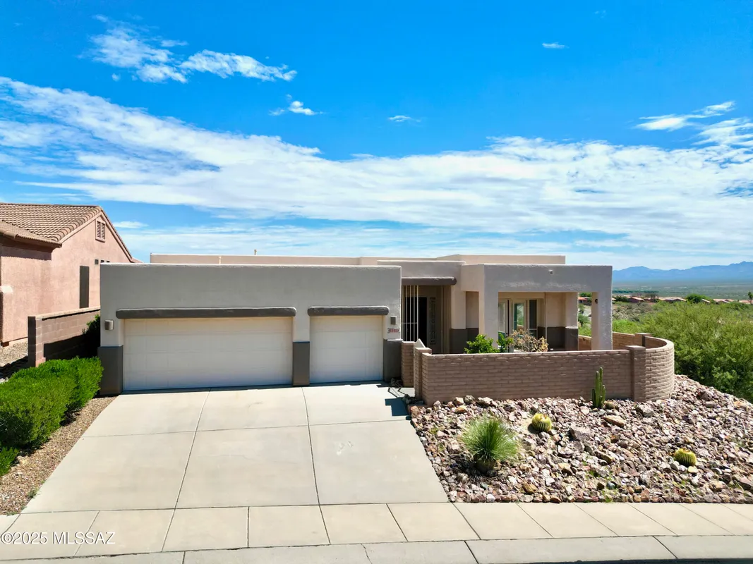 Property Slideshow image 1 of 50 | 1970 w calle casas lindas, Green Valley, AZ, 85622