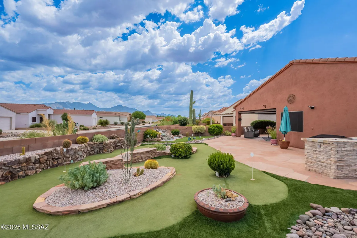 Property Slideshow image 1 of 50 | 2323 s via pompilo, Green Valley, AZ, 85614