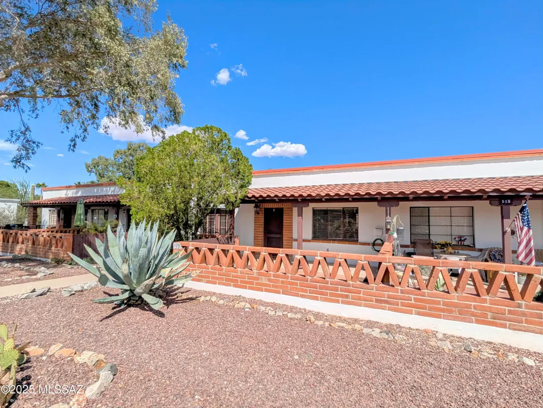 Property Slideshow image 1 of 28 | 515 s la canada dr c, Green Valley, AZ, 85614