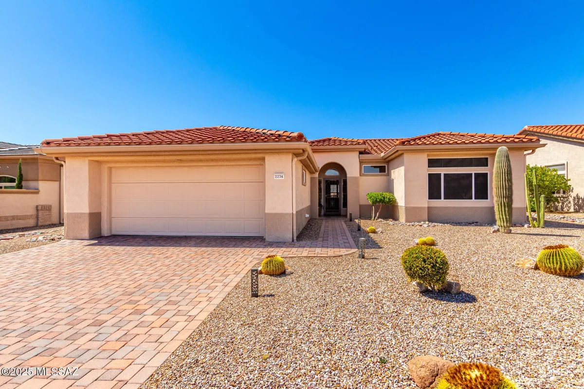 Property Slideshow image 1 of 22 | 2236 e romero canyon dr, Oro Valley, AZ, 85755