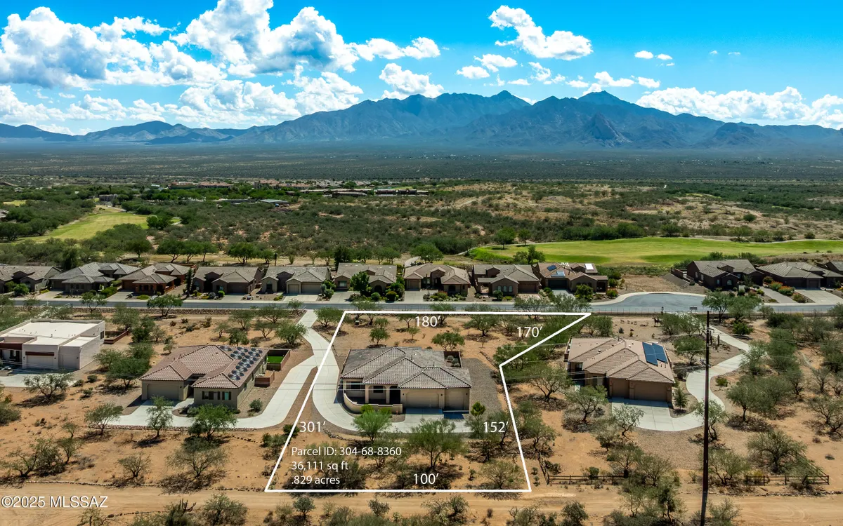 Property Slideshow image 1 of 43 | 5724 s atascosa peak dr, Green Valley, AZ, 85622